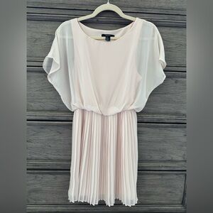 Light Pink Chiffon Dress EUC Short Sleeve Pleated Skirt Blush Peach Flowy Fo…